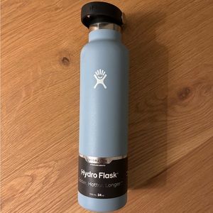 Hydroflask Rain Water Bottle